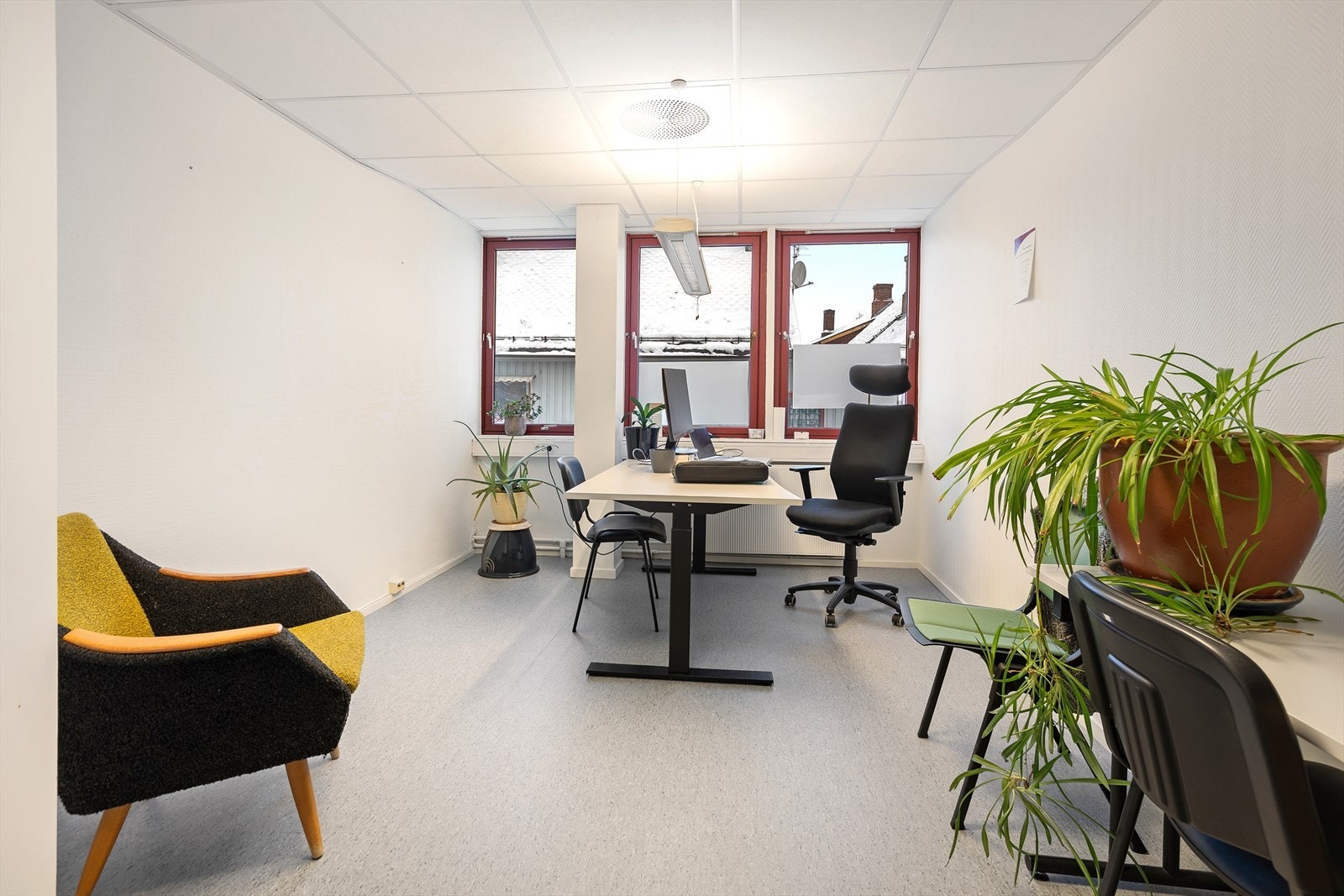 Kontor 2. etasje Galleribilde