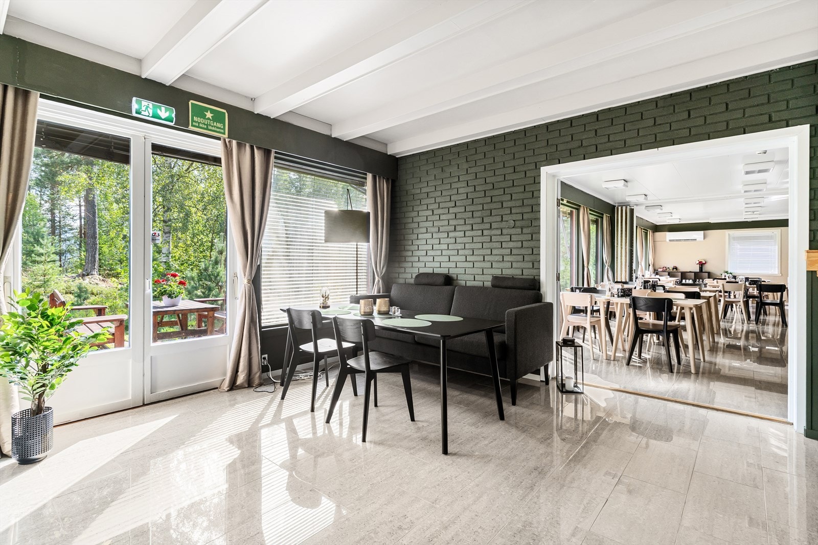 spisestue01.jpg Galleribilde