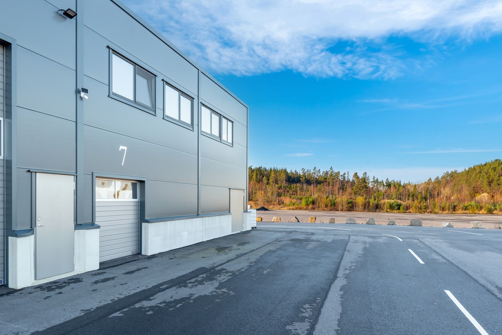 Vinduer og dør er allerede på plass for innreding av 2.etg. Galleribilde