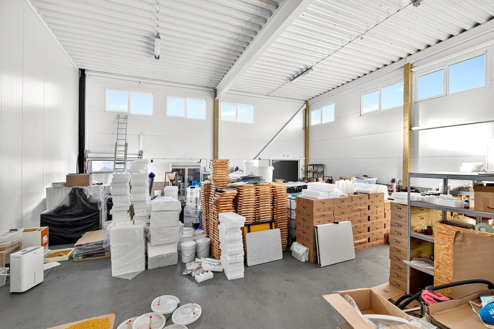 Her har man flere alternative bruksområder. Produksjonslokale, lager, verksted, kontor kombinert med produksjon. Galleribilde