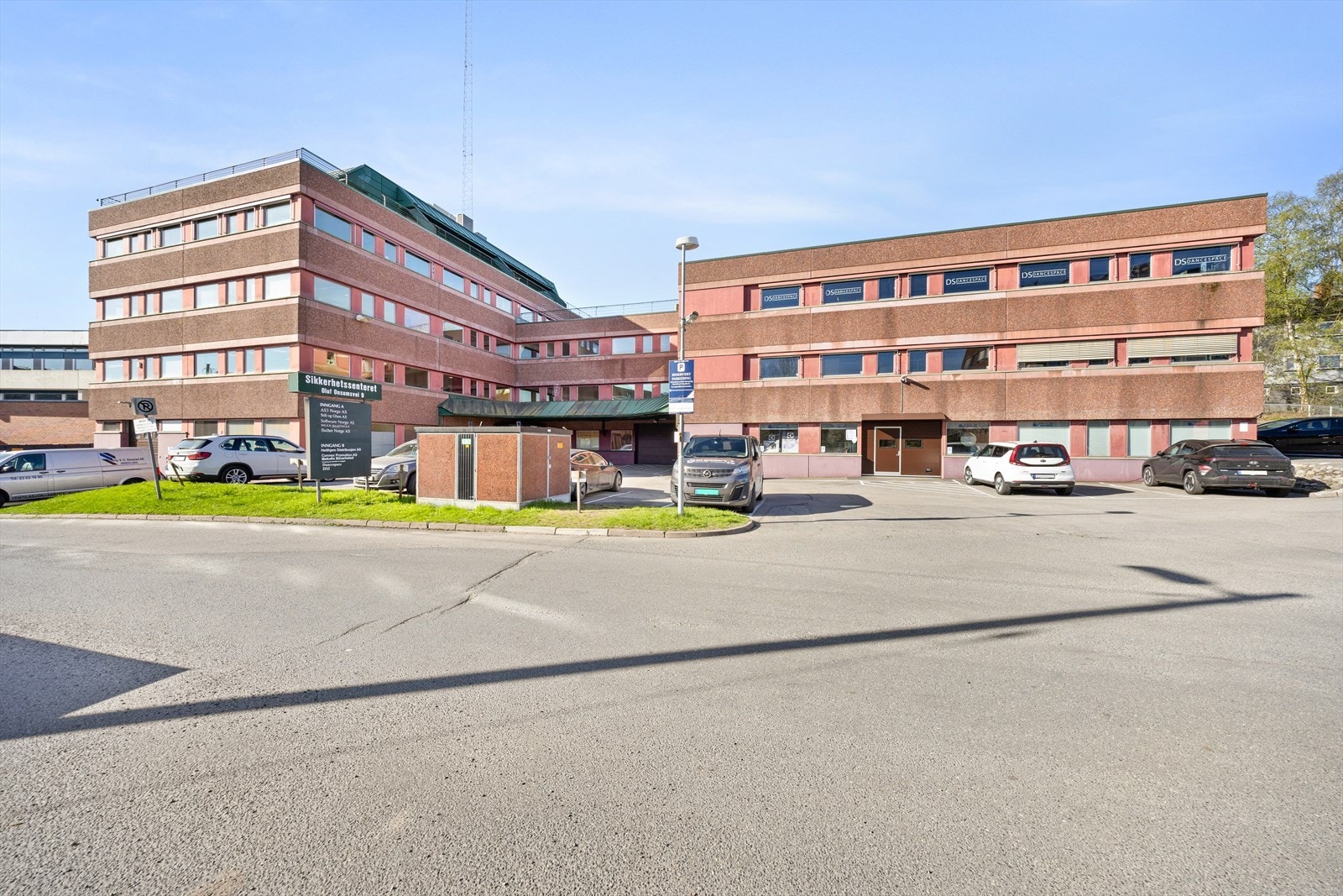 Oluf Onsums vei 9 Galleribilde