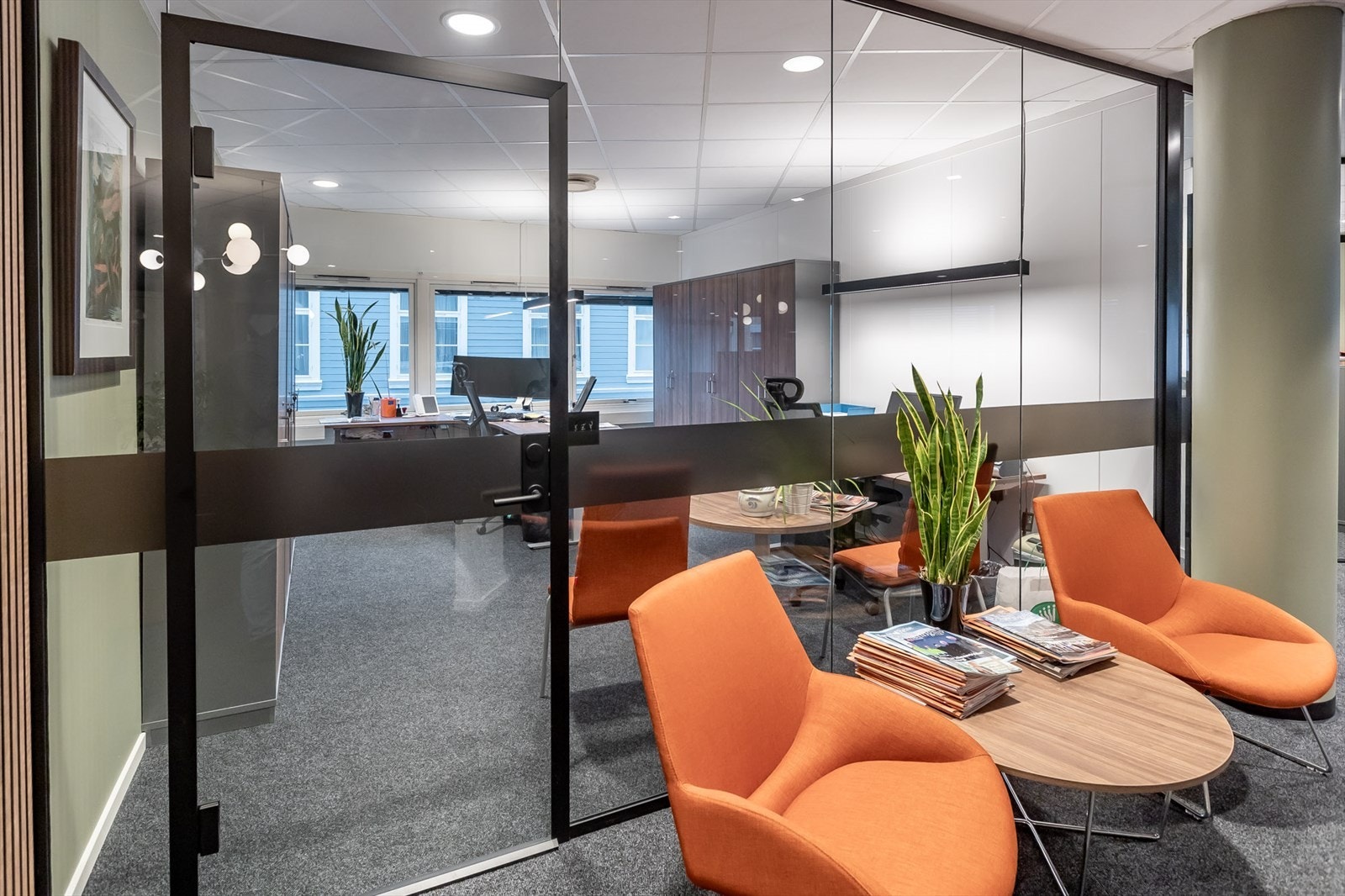 Violgata-8 fra en av byggets øvrige leietakere Galleribilde