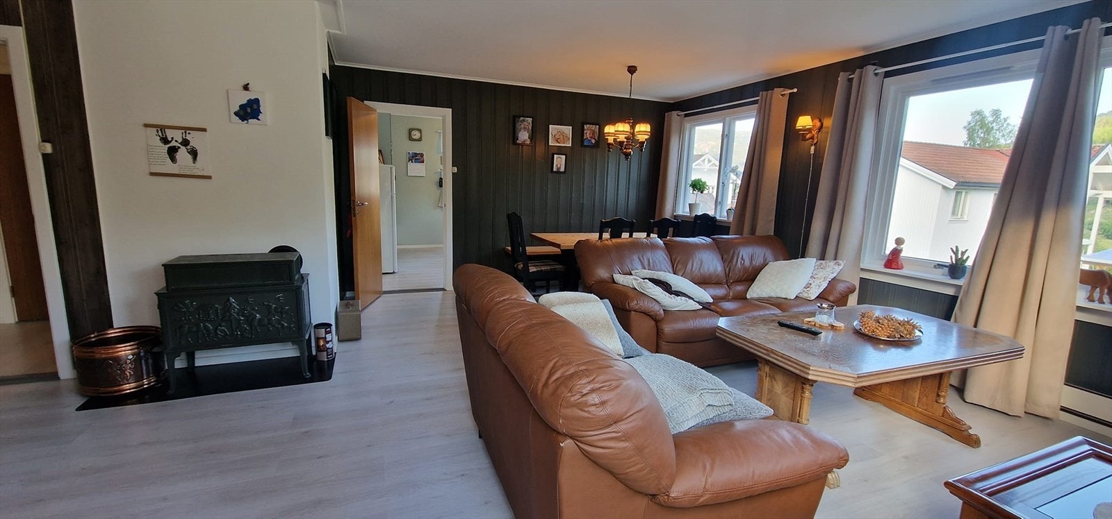 stue mot kjøkken hovedleilighet.jpg Galleribilde