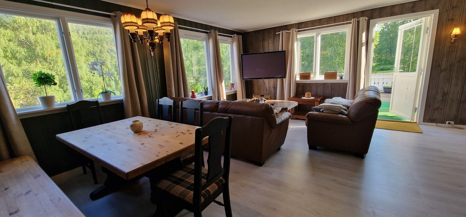 stue hovedleilighet.jpg Galleribilde