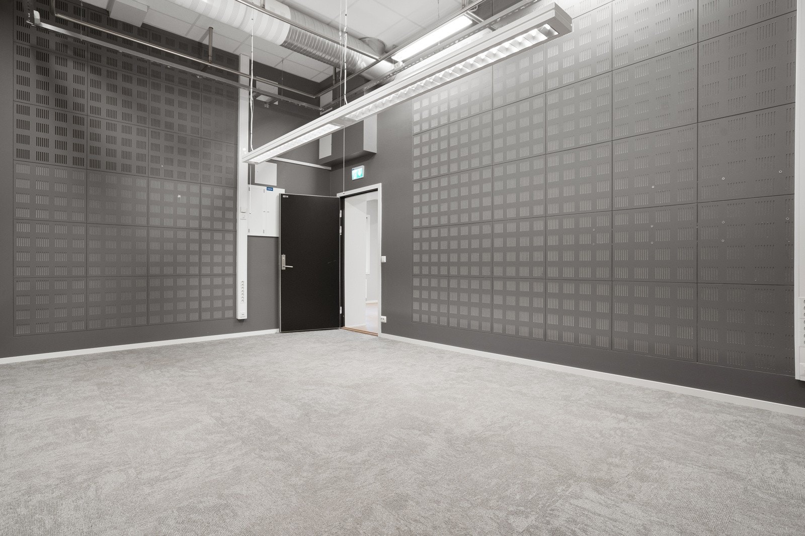 Stort møterom med god takhøyde! Galleribilde