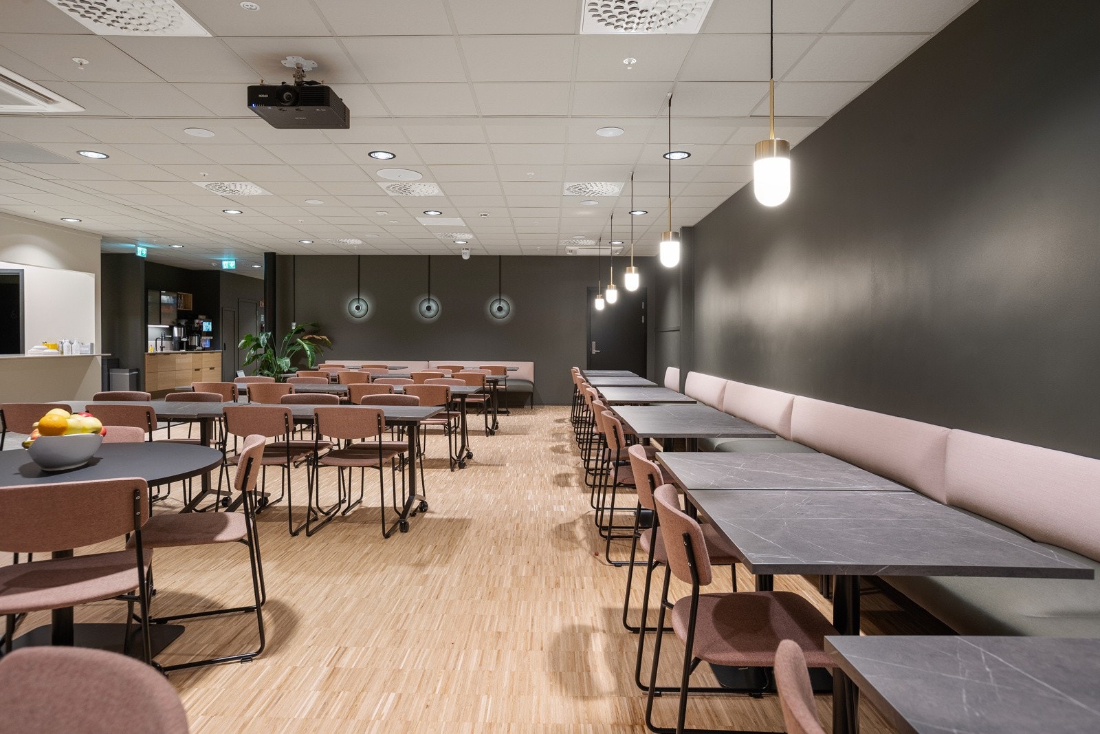 Kantinen i 7 etasje. Galleribilde