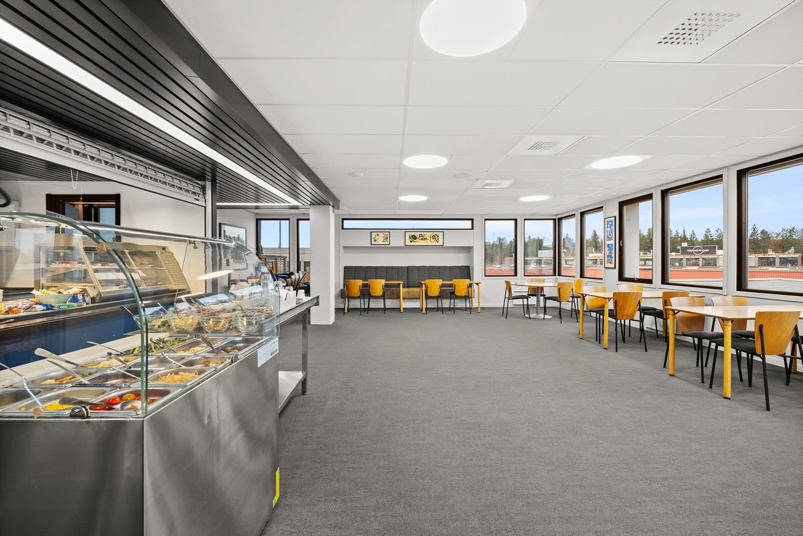 Felles kantine i byggets 4.etg Galleribilde