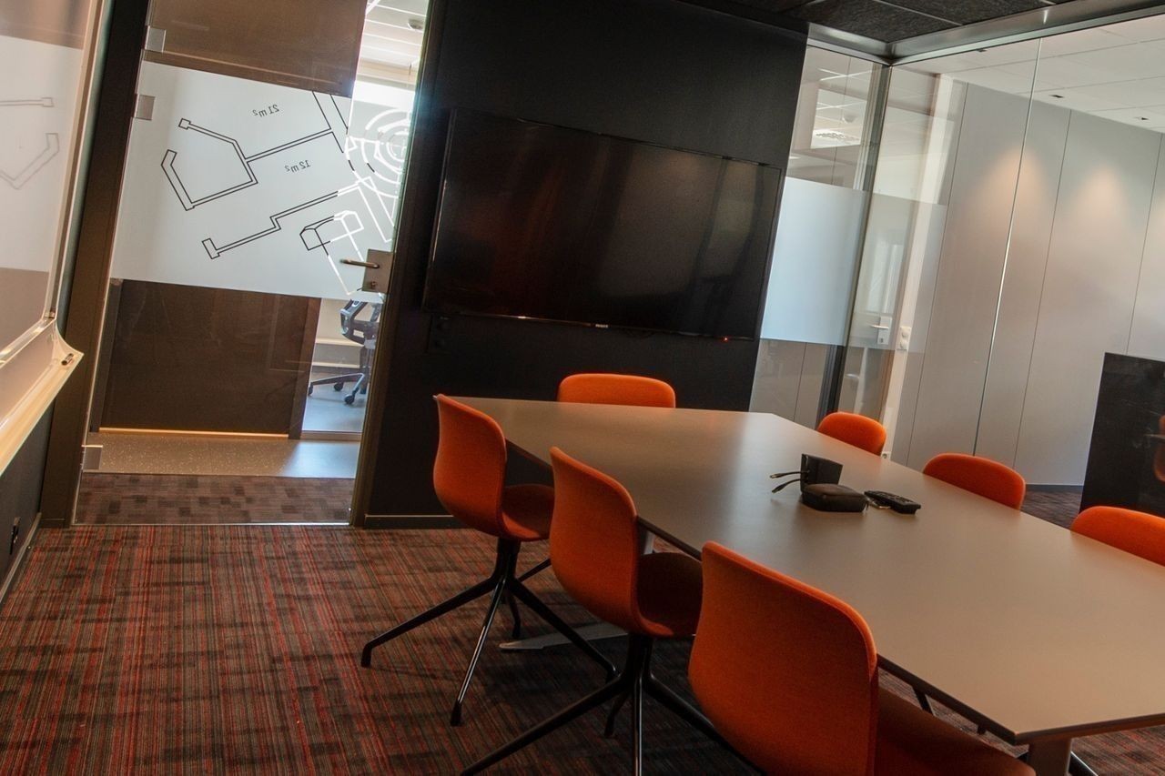 989_1880026137.jpg Galleribilde