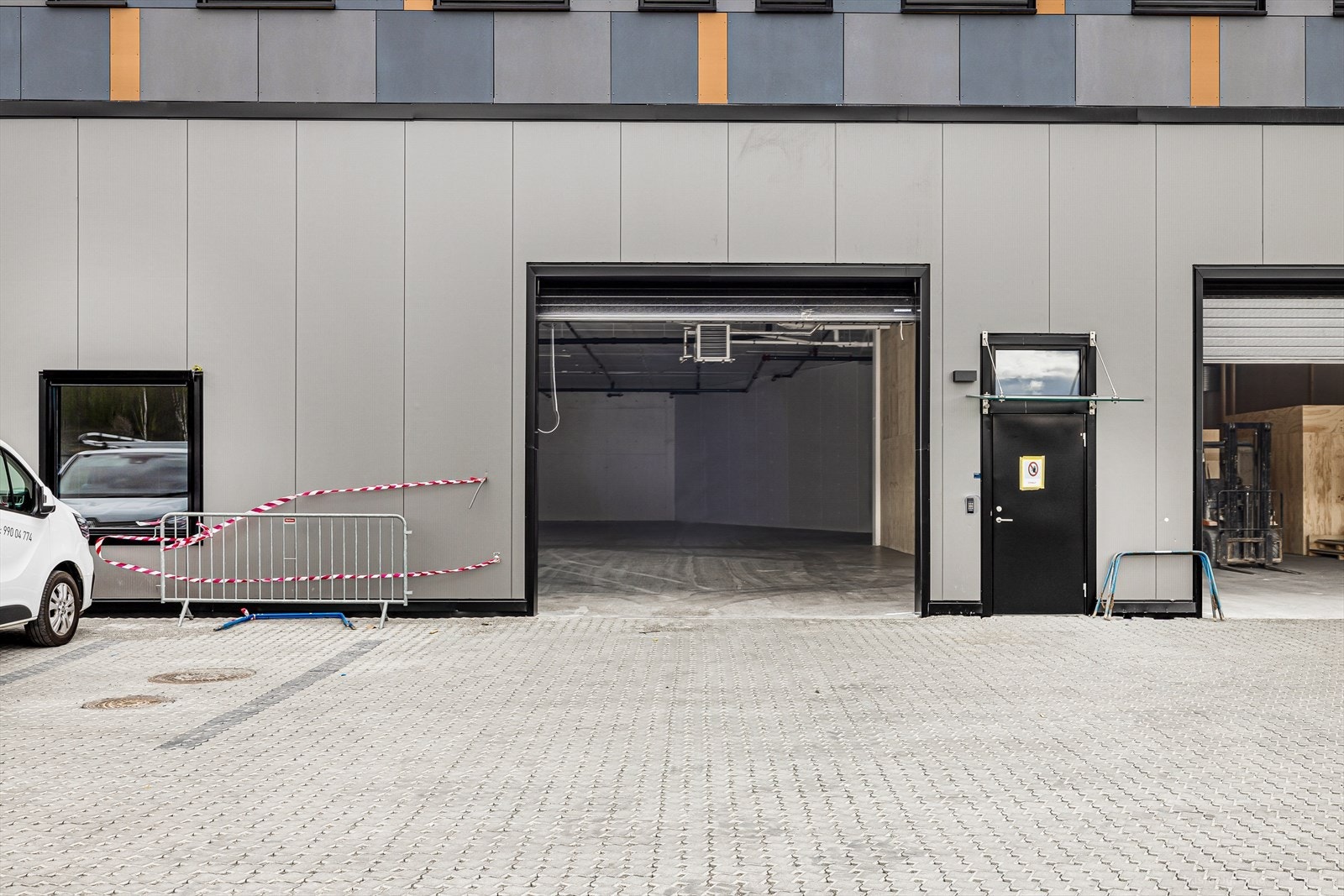 Tilkomst lager.jpg Galleribilde