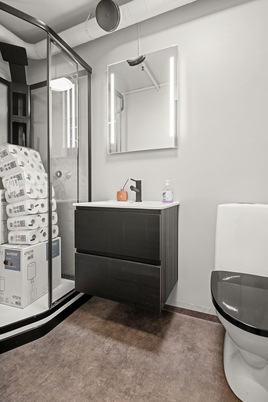 Dusjrom/bad Galleribilde