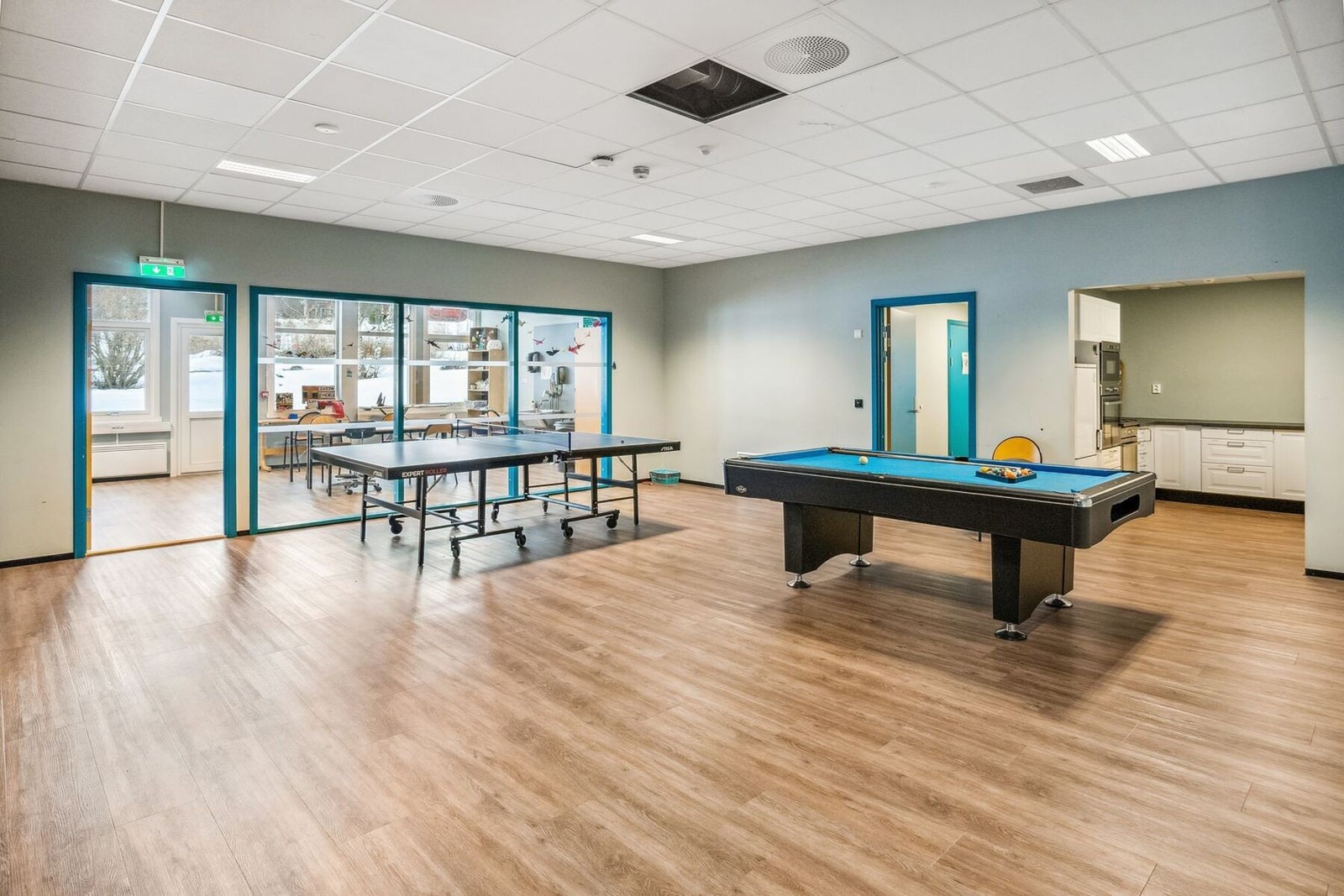 Oppholdsrom godt egnet for fritids- og aktivitetsbruk Galleribilde