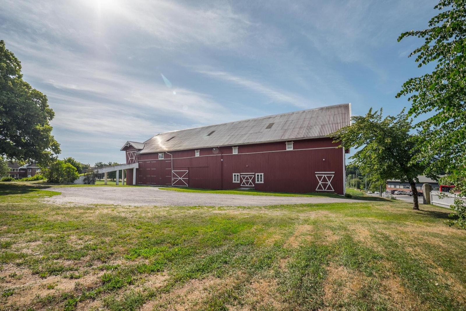 Nordveggen på låven Galleribilde