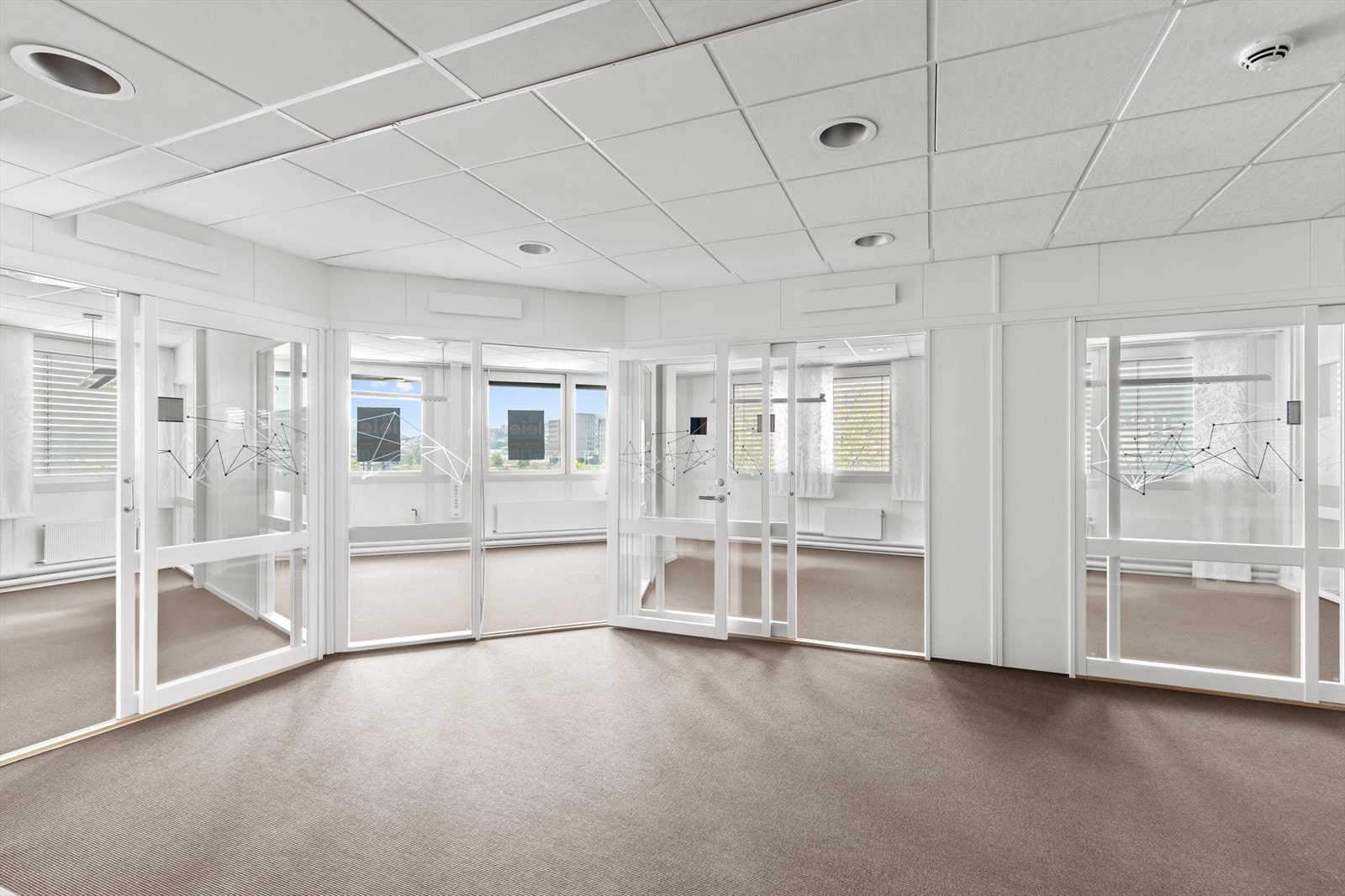 305531_3W1A9025.jpg Galleribilde