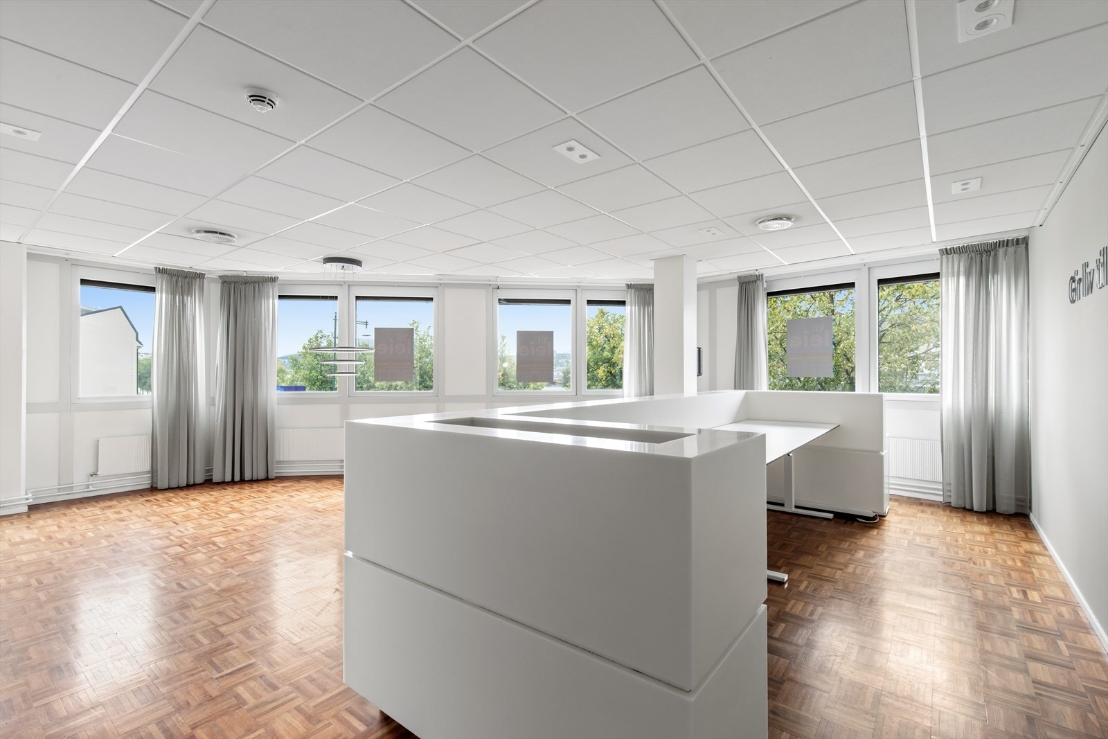 305531_3W1A9022.jpg Galleribilde