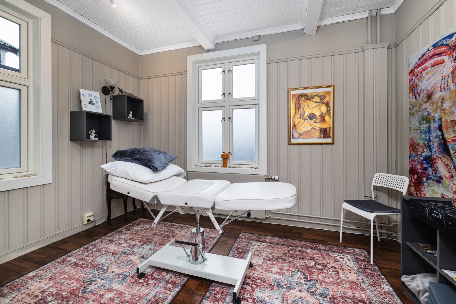 Praktisk behandlingsrom/ kontor. Galleribilde