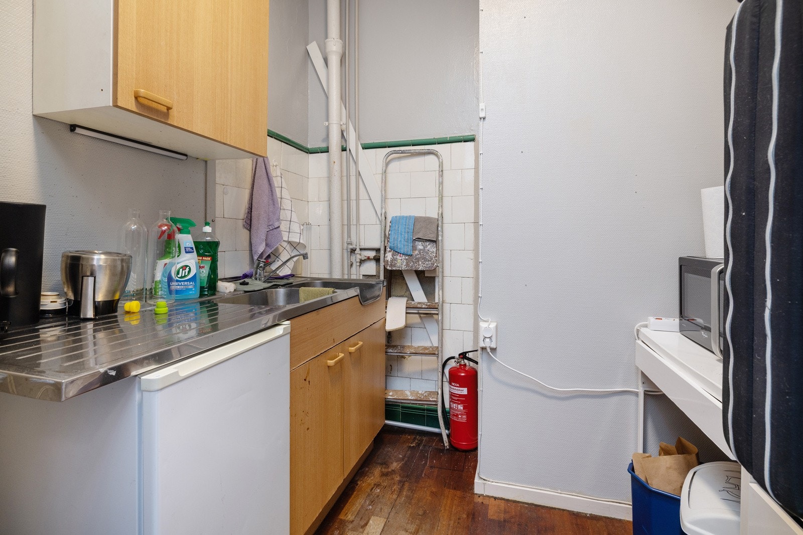 Kjøkken i næringsdel. Galleribilde