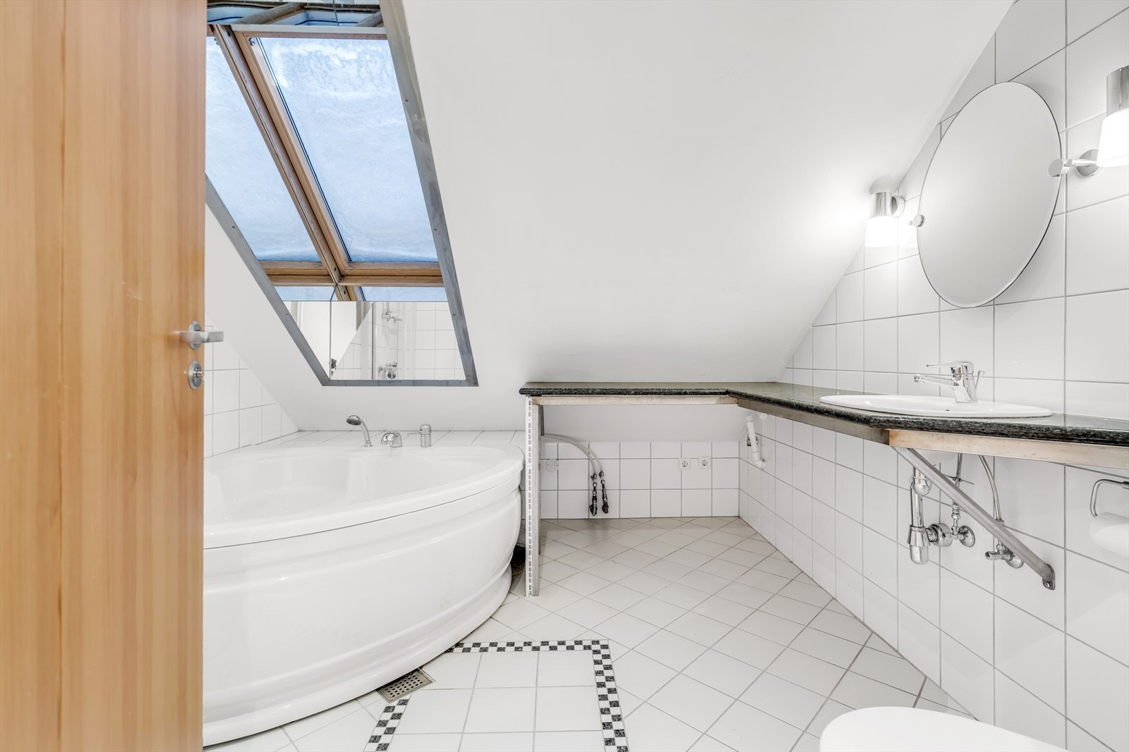 Flislagt bad Galleribilde