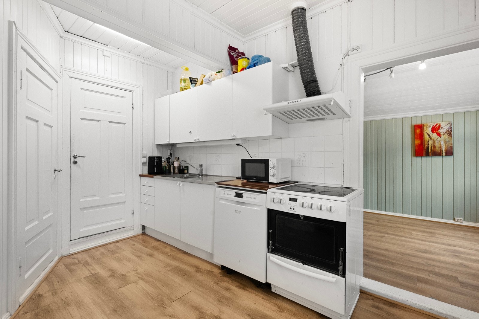 Kjøkken i leilighet Galleribilde