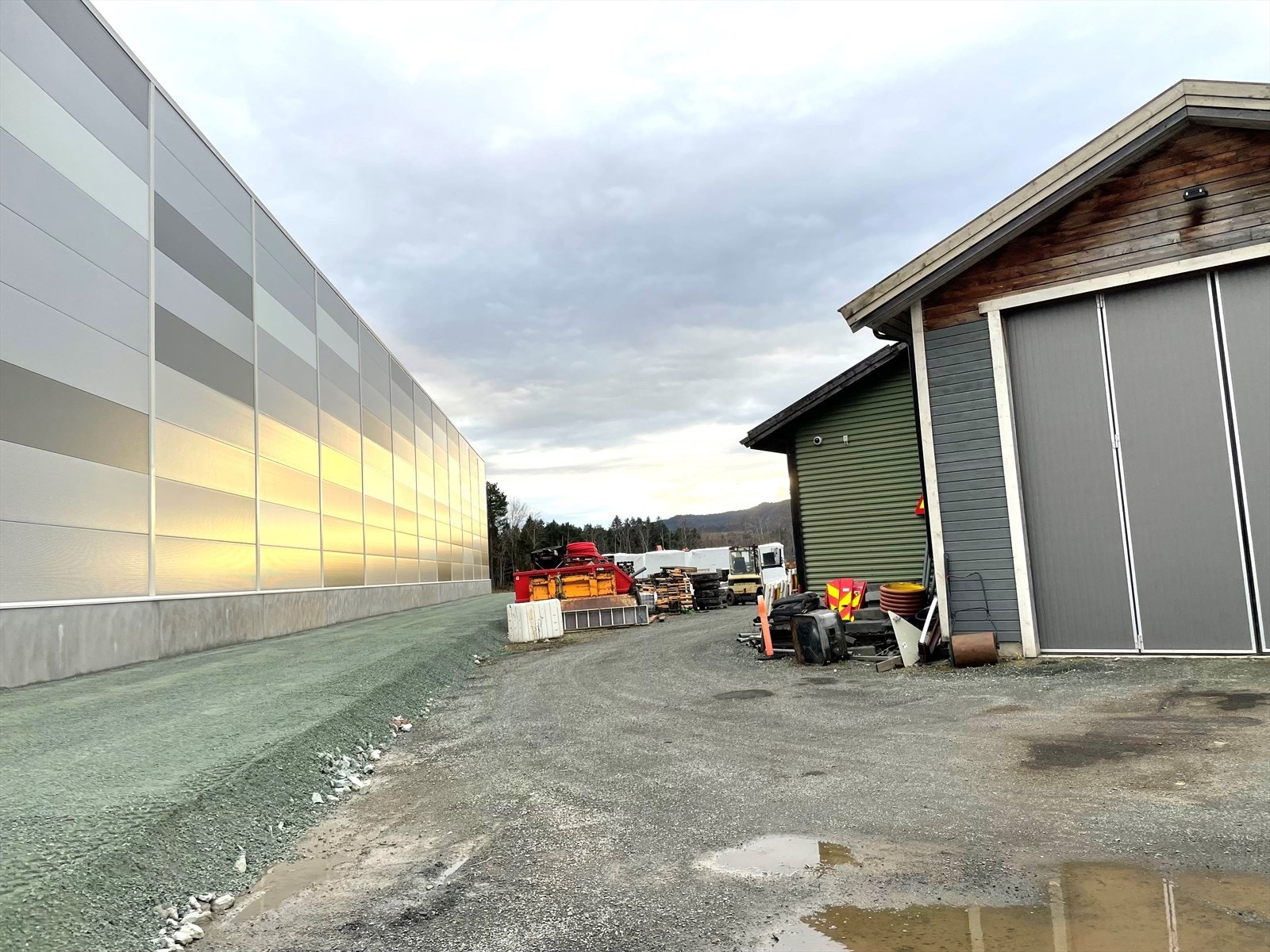 Nytt nabobygg. Galleribilde