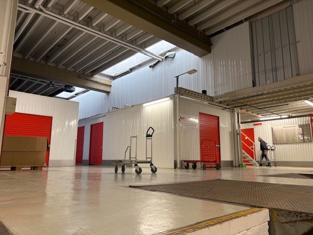 I dag innredet som minilager, dette fjernes og dekker åpnes opp Galleribilde