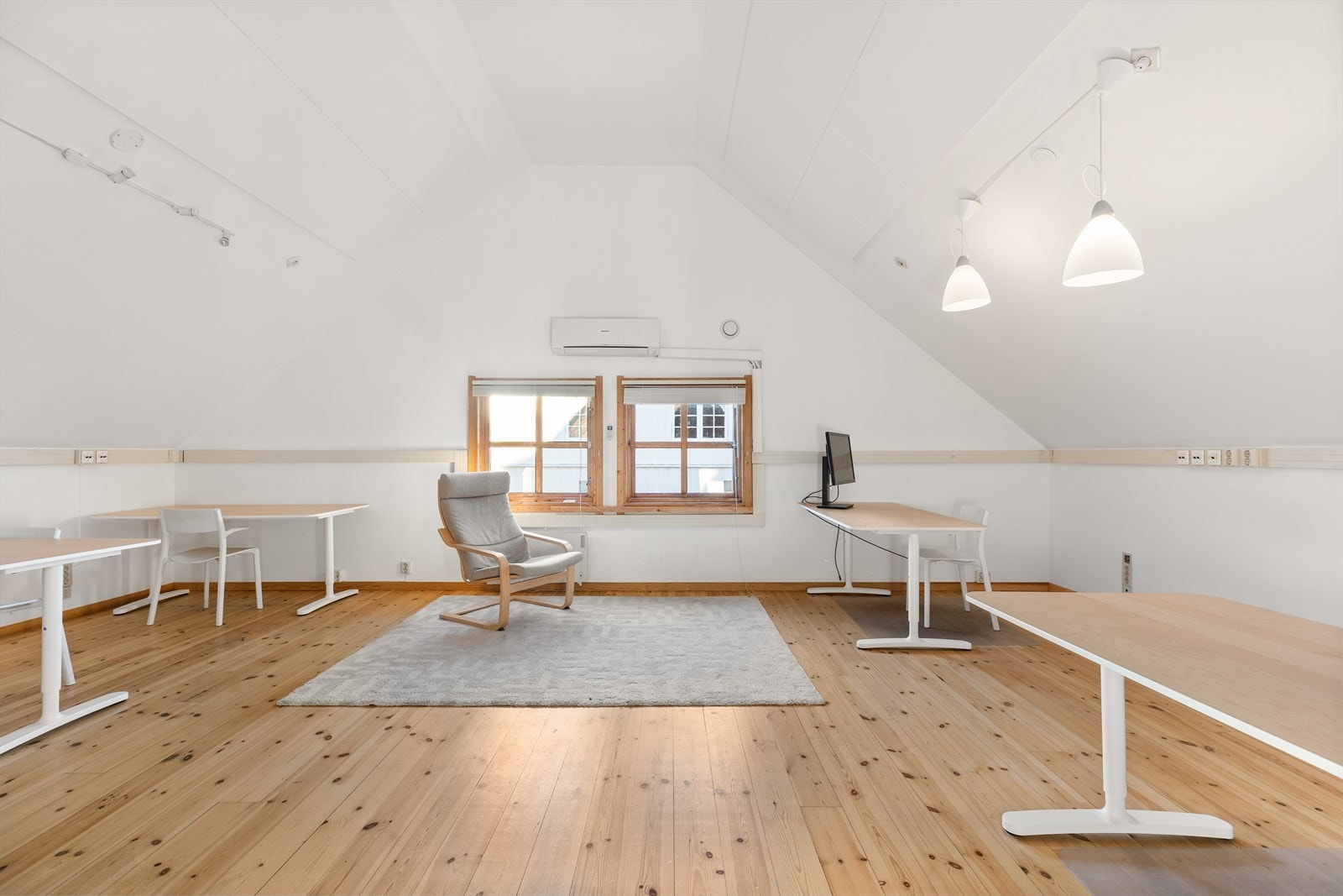 Kontor/landskap 2. etasje Galleribilde