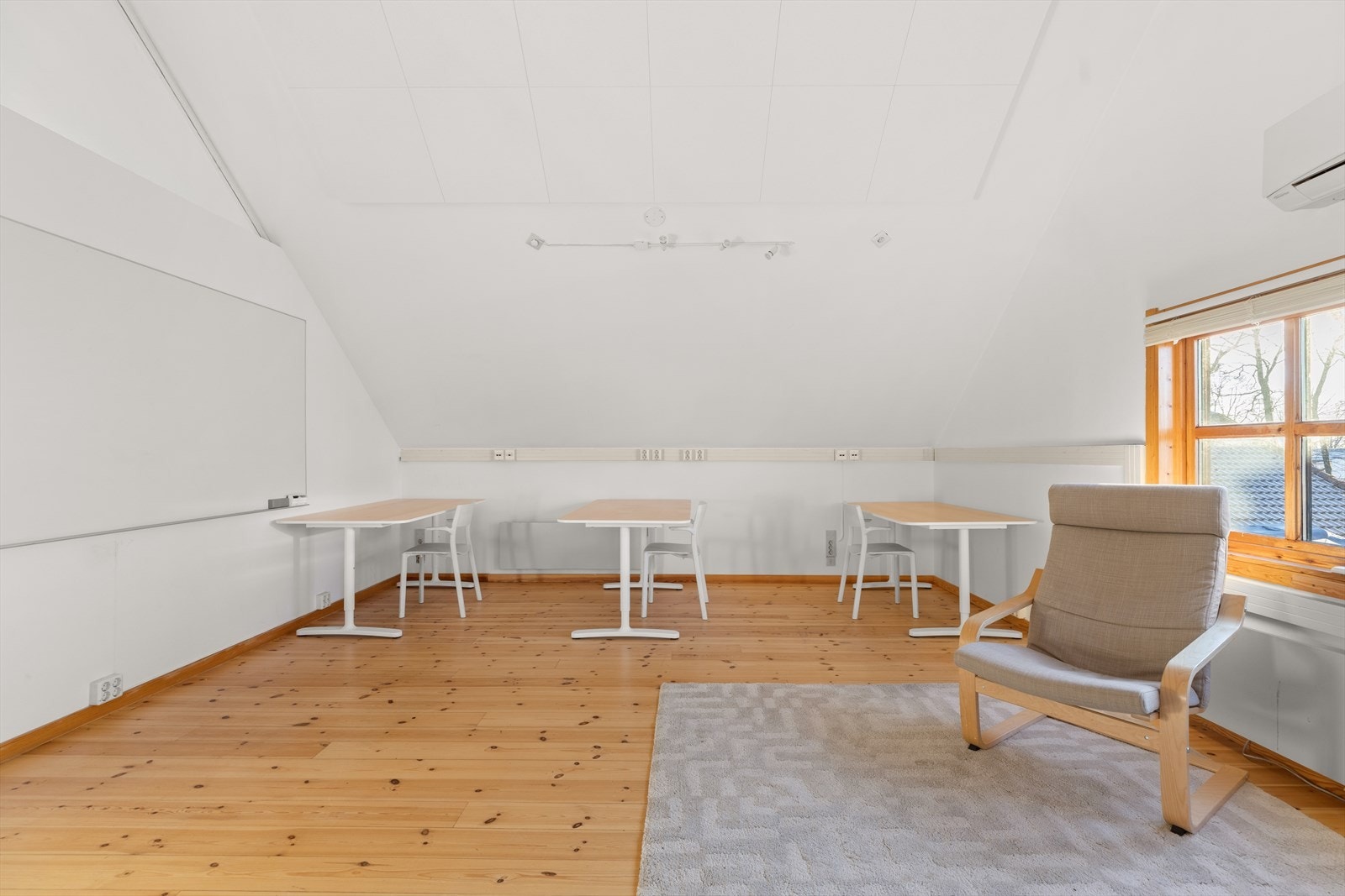 Kontor/landskap 2. etasje Galleribilde