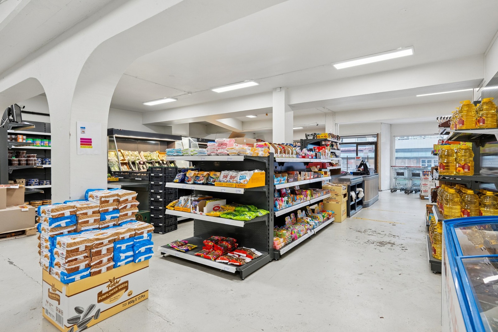 Lyse lokaler med fine bruksmuligheter. Galleribilde