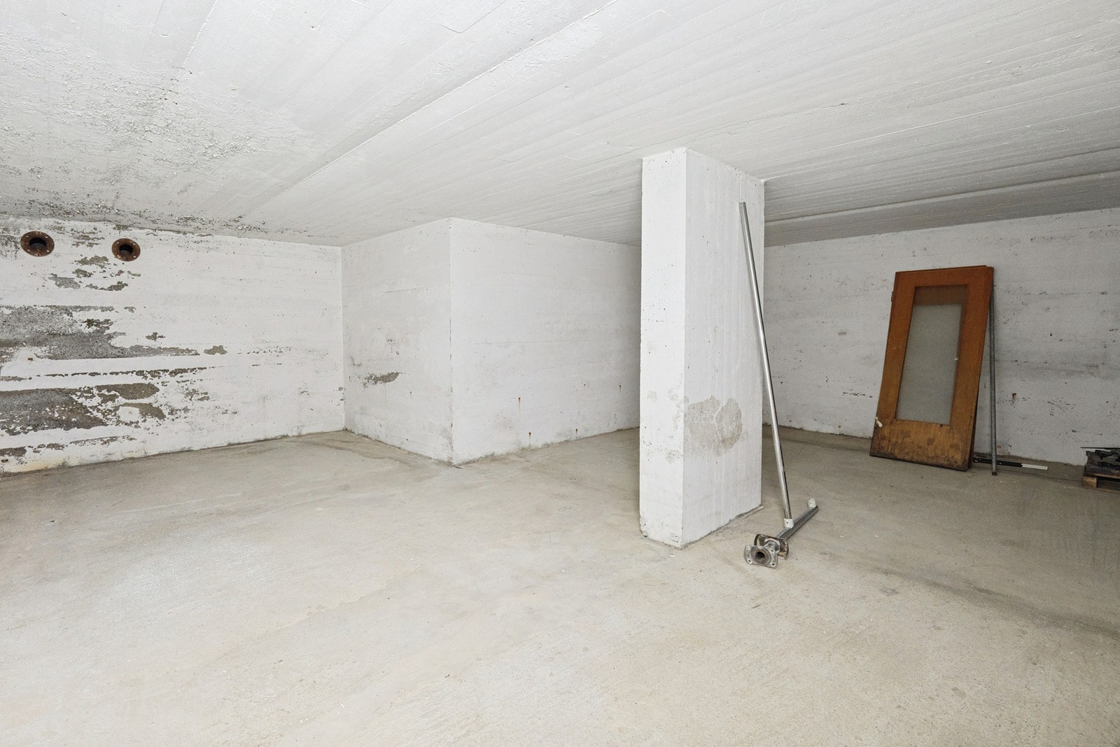 I underetasjen er det godt med lagringsplass. Galleribilde