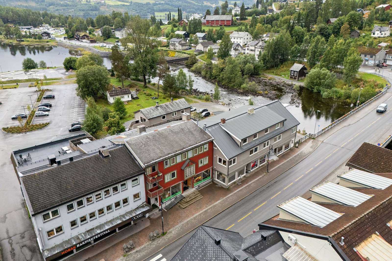Gunn Margit Andreassen v/Privatmegleren Hønefoss har gleden av å presentere Valdresvegen 4 Galleribilde