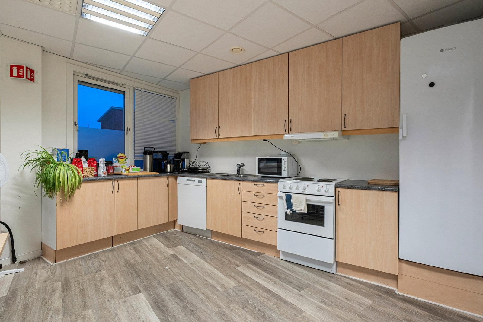 2. etg: Kjøkkenfasiliteter og møterom. Galleribilde