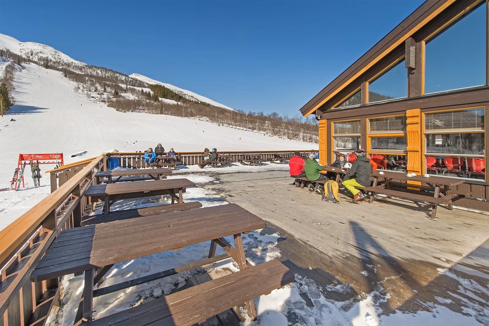 Fra terrassen når bakken var åpen.jpg Galleribilde