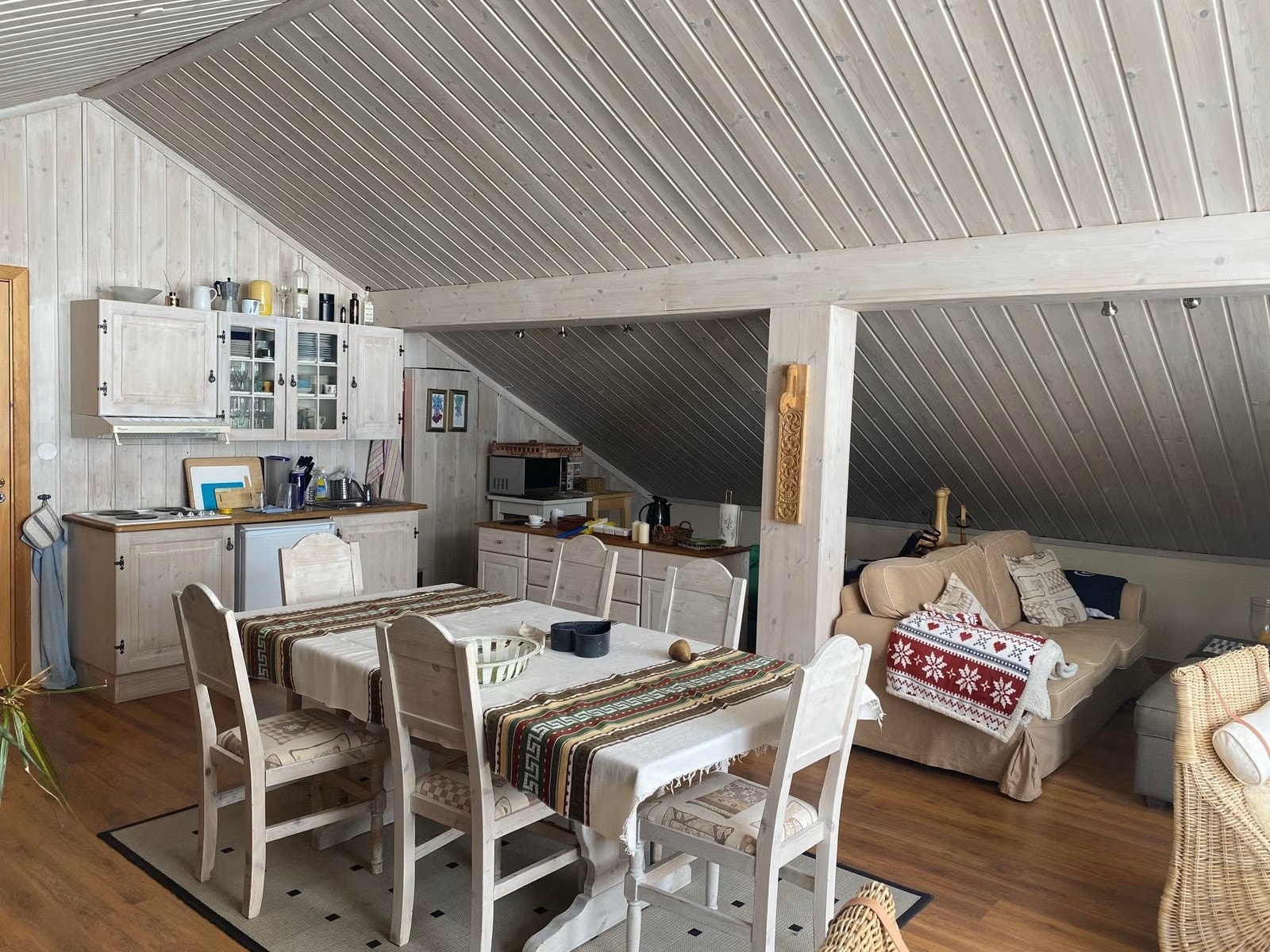 leiligheten stua.jpg Galleribilde