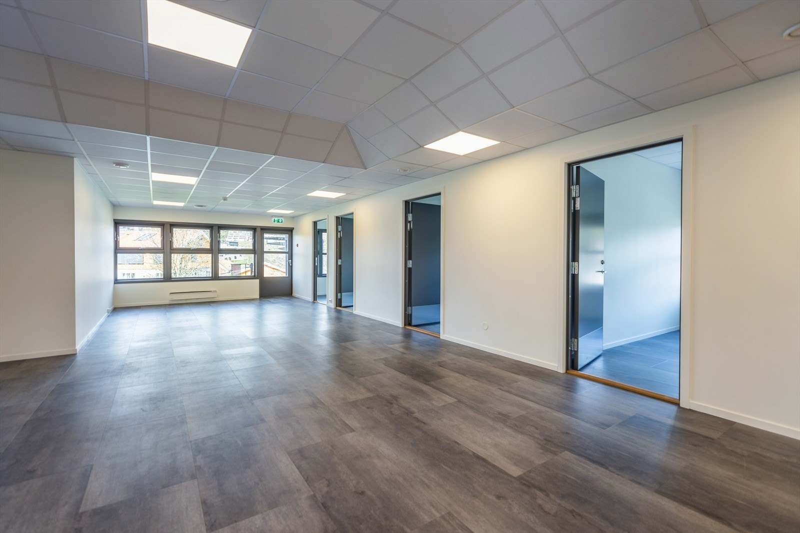 Mulig å dele opp kontordel i flere leieforhold med separate innganger og størrelse kan tilpasses leietakers behov. Galleribilde