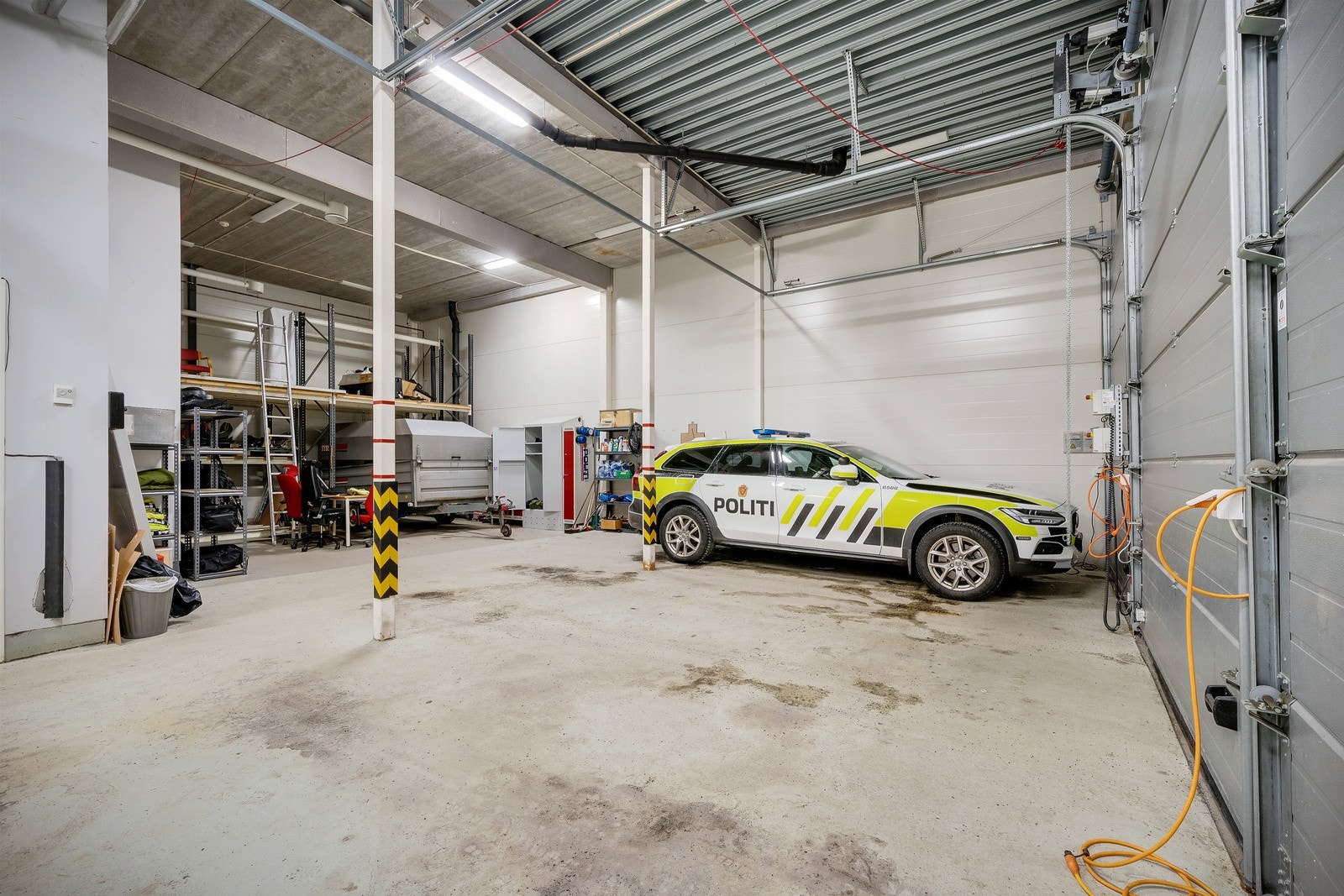 Garasje i tilknytning til politiets lokaler Galleribilde