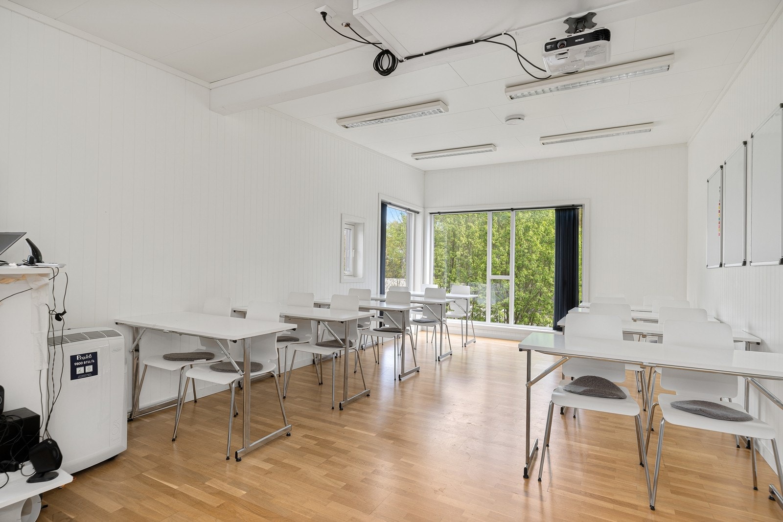 Klasserom/ kontorfelleskap i 2. etg. Galleribilde