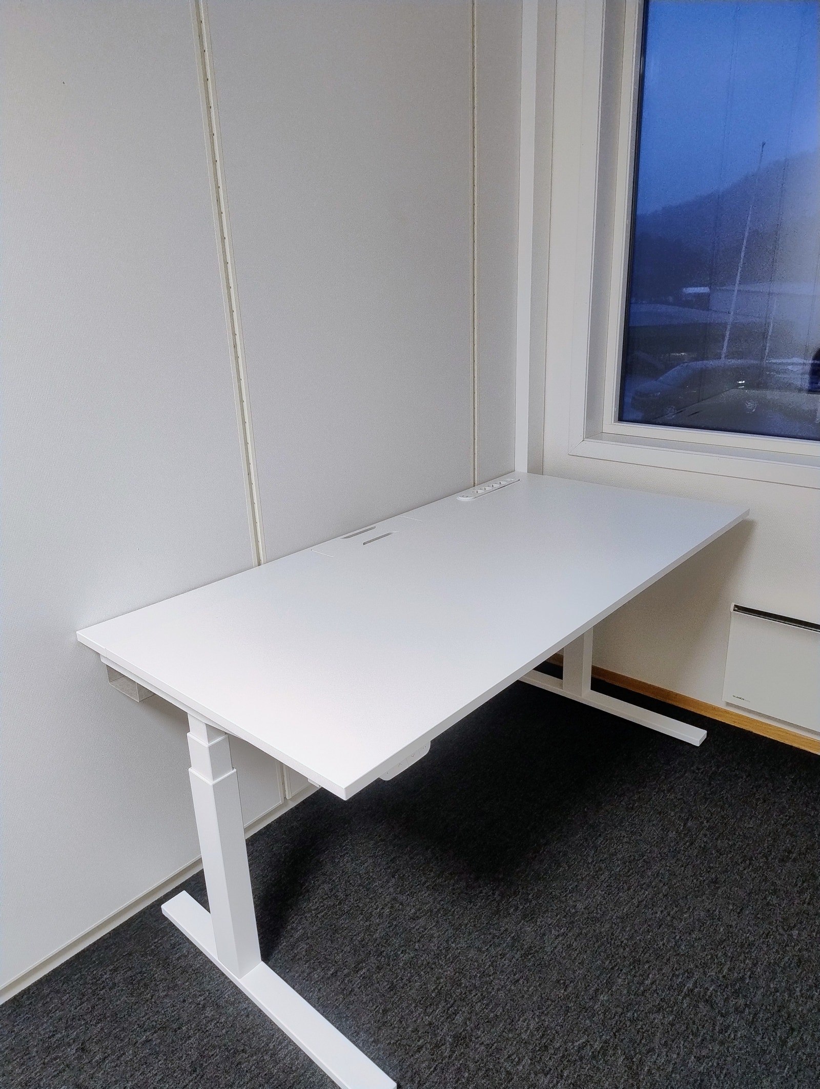 Nye kontorpulter. Galleribilde