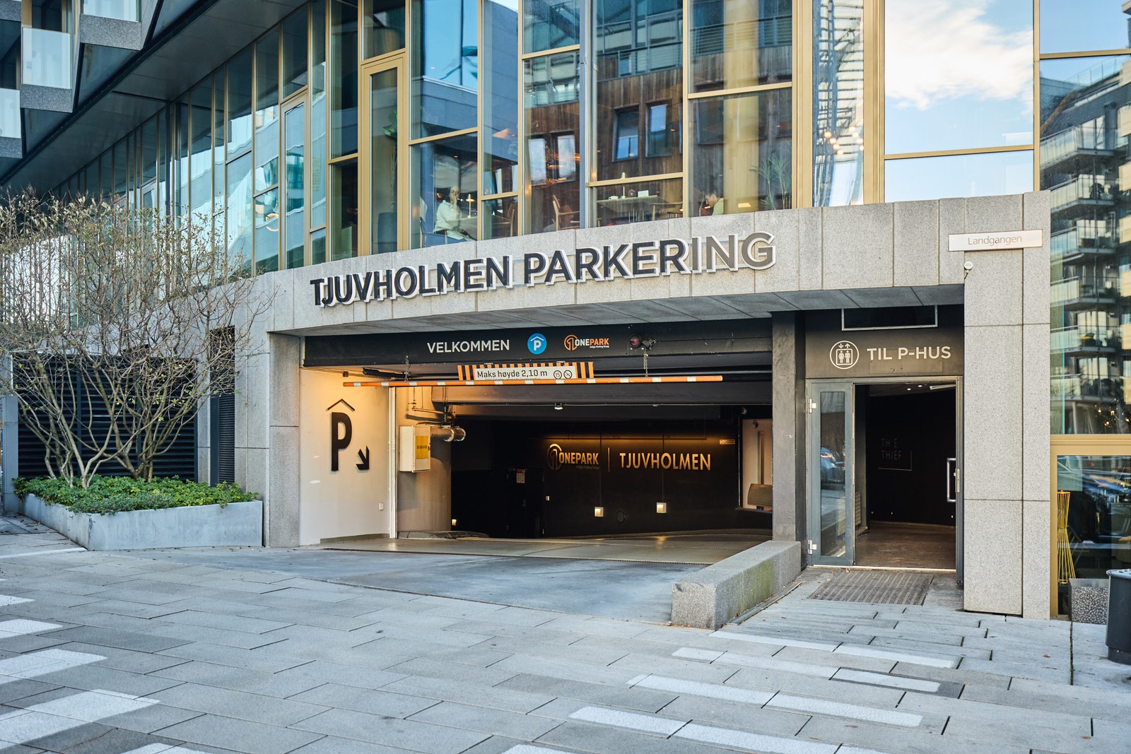 Nedkjøring til plan 8 Galleribilde