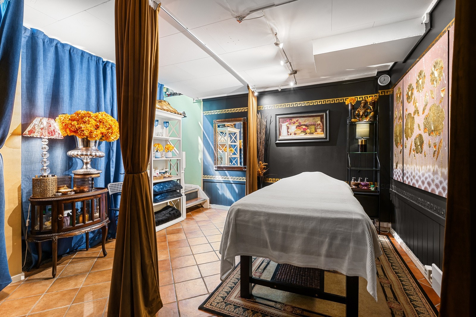 Behandlingsrom 2 i kjeller Galleribilde