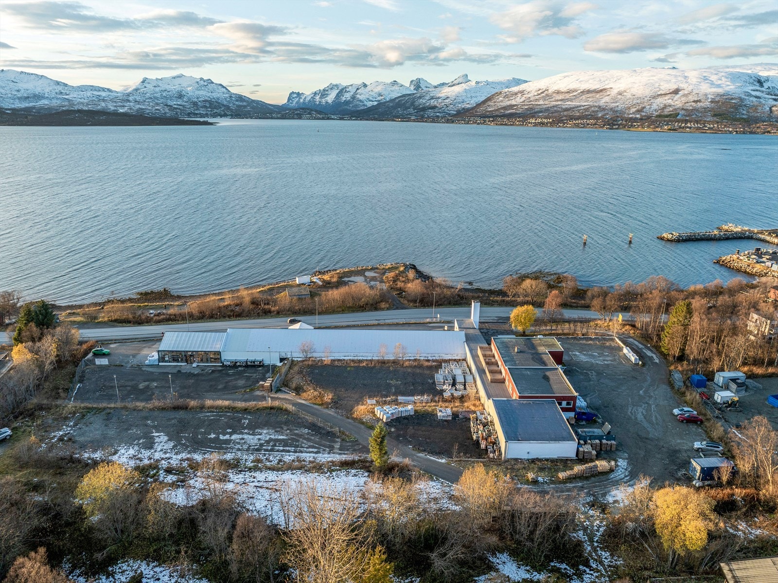 store uteområder bak butikken Galleribilde