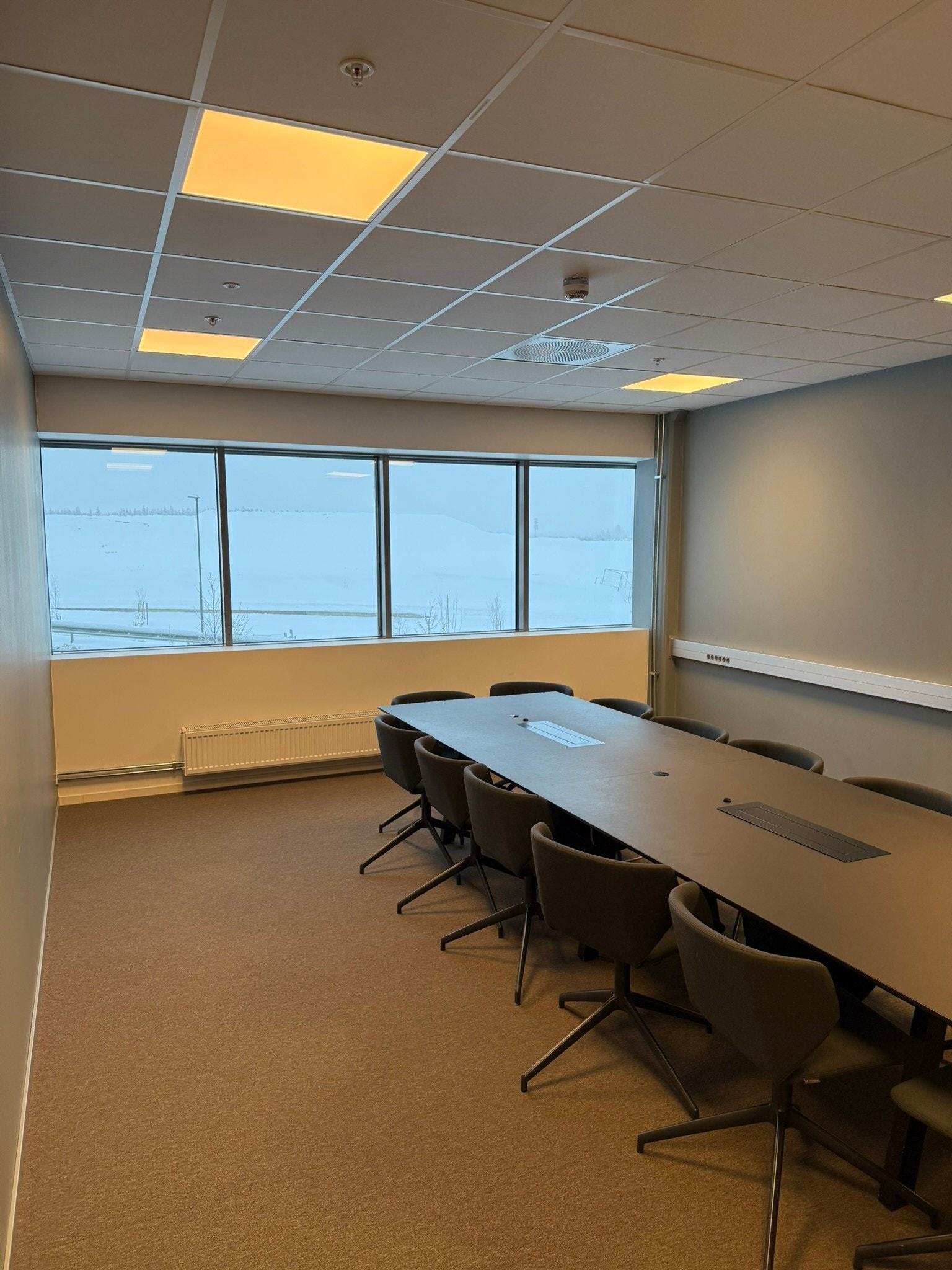 Bilder fra de faktiske lokalene - klare for rask overtakelse Galleribilde