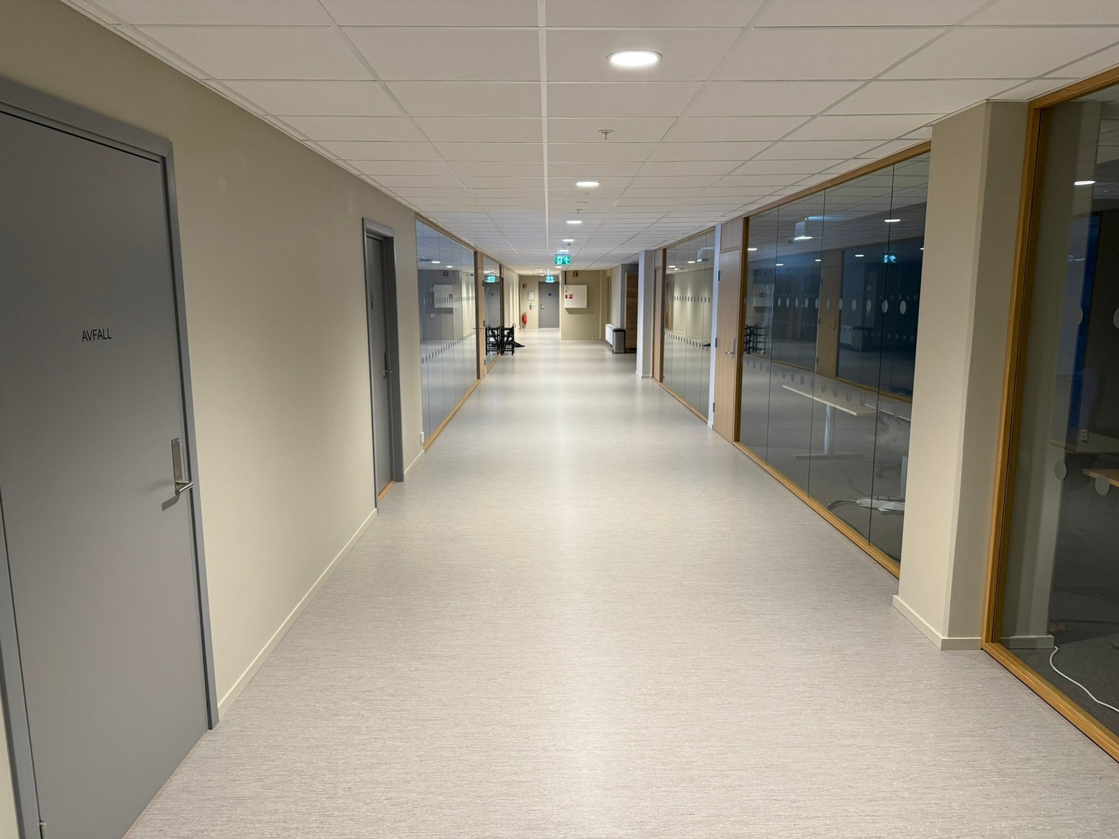 Bilder fra de faktiske lokalene - klare for rask overtakelse Galleribilde