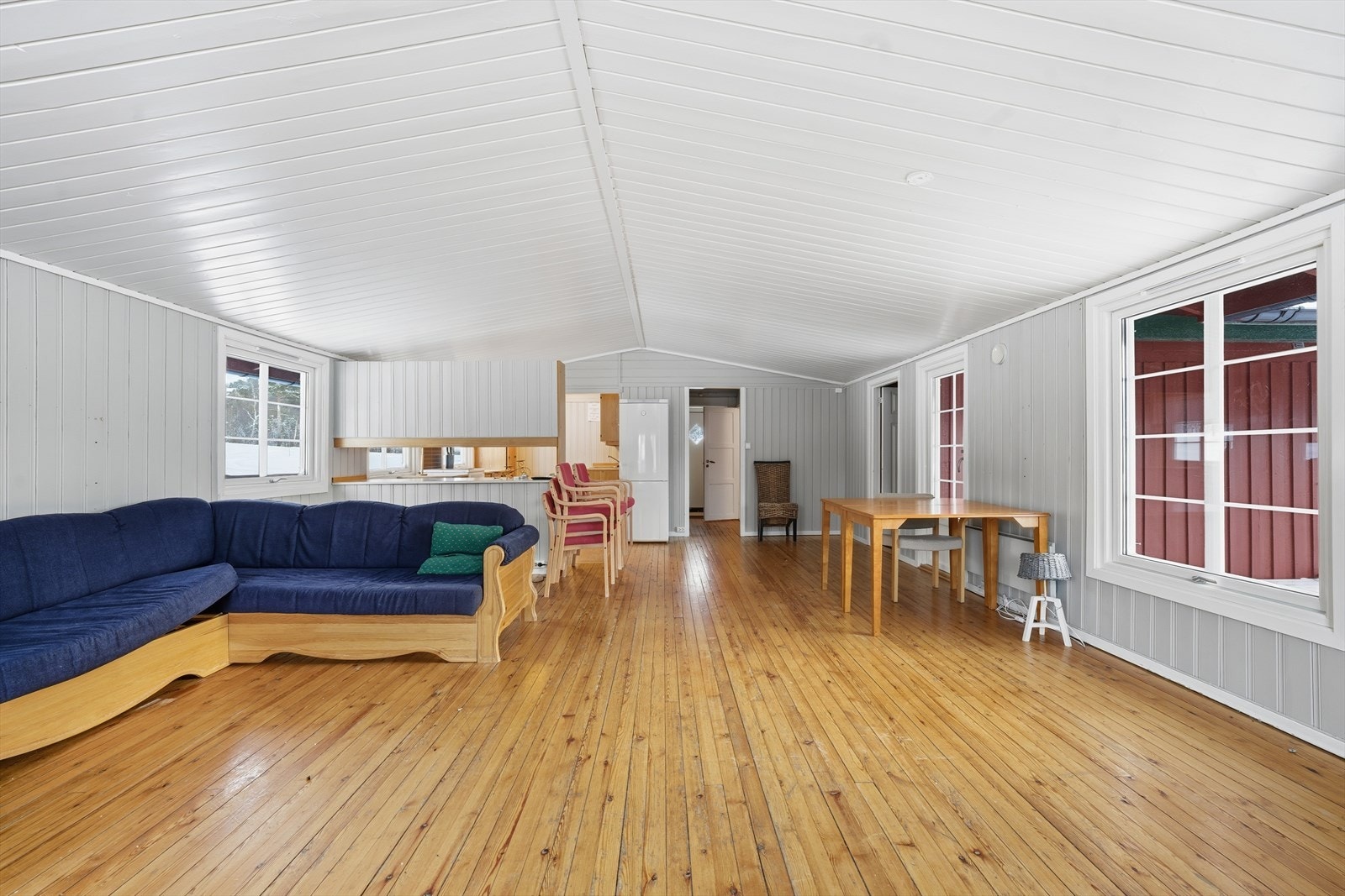 Eldre bebyggelse på eiendommen. Standard er ikke hensyntatt i prisfastsettelsen. Galleribilde