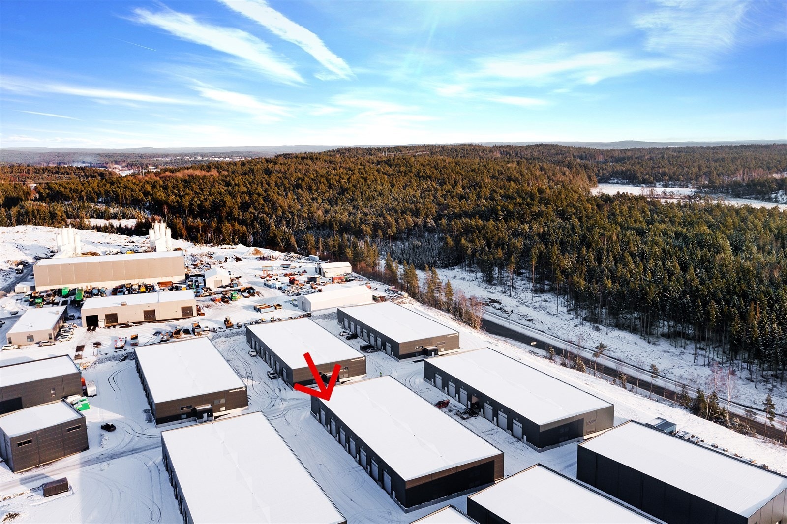 Lagerseksjonen har en attraktiv beliggenhet, kun 5 minutter fra avkjøring E6 Mosseporten. Galleribilde