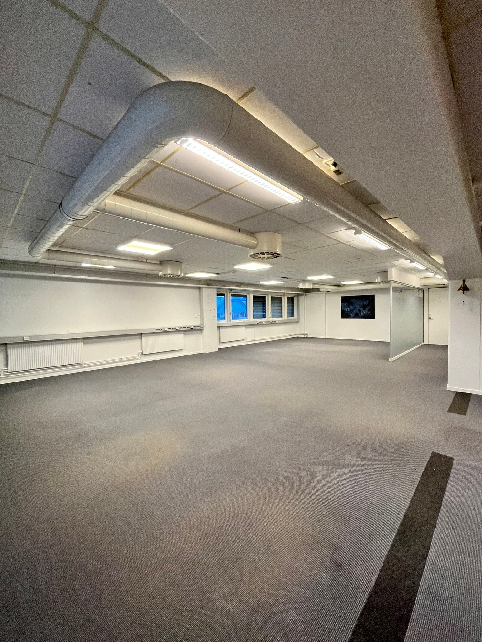 2b01: 215 kvm Galleribilde