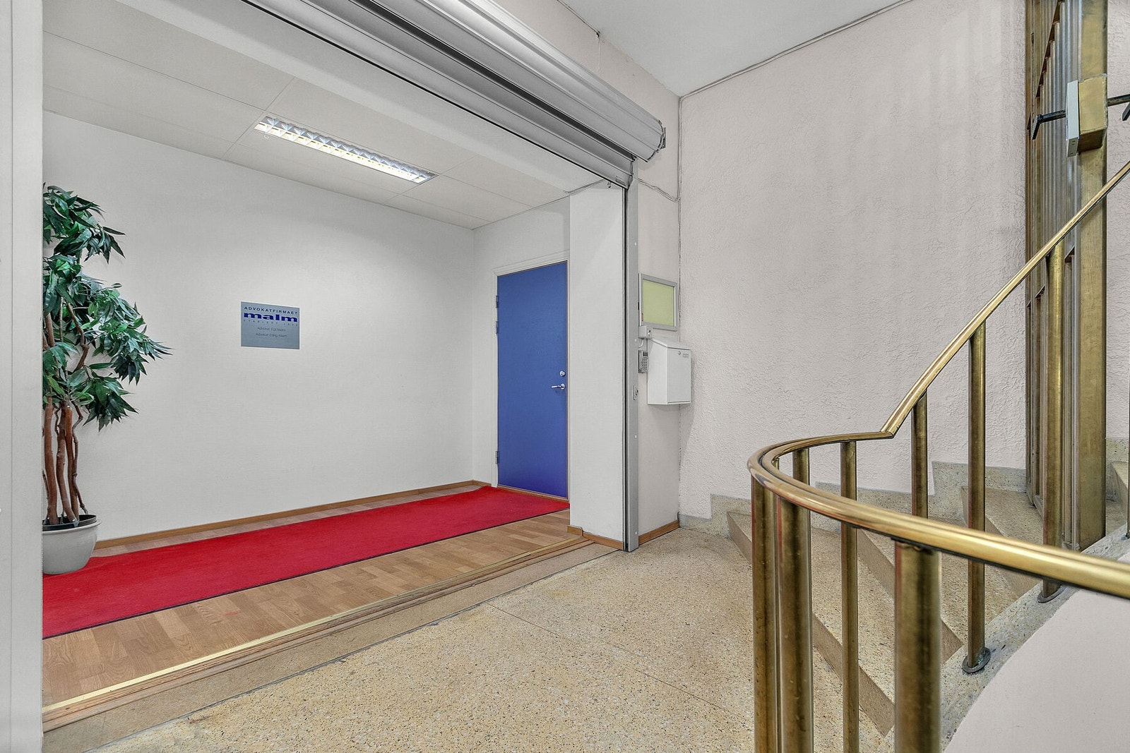 2etg - Leietaker Advokatfirmaet Malm - Inngang Galleribilde