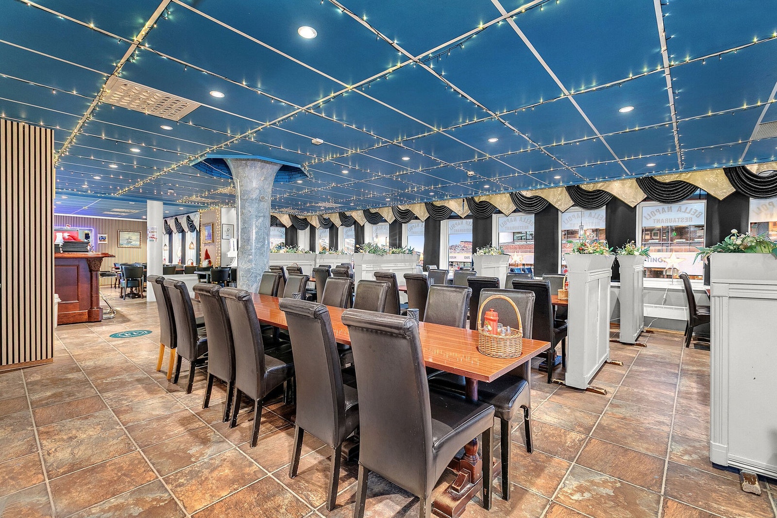 2etg - Leietaker Bella Napoli - Restaurantlokale Galleribilde