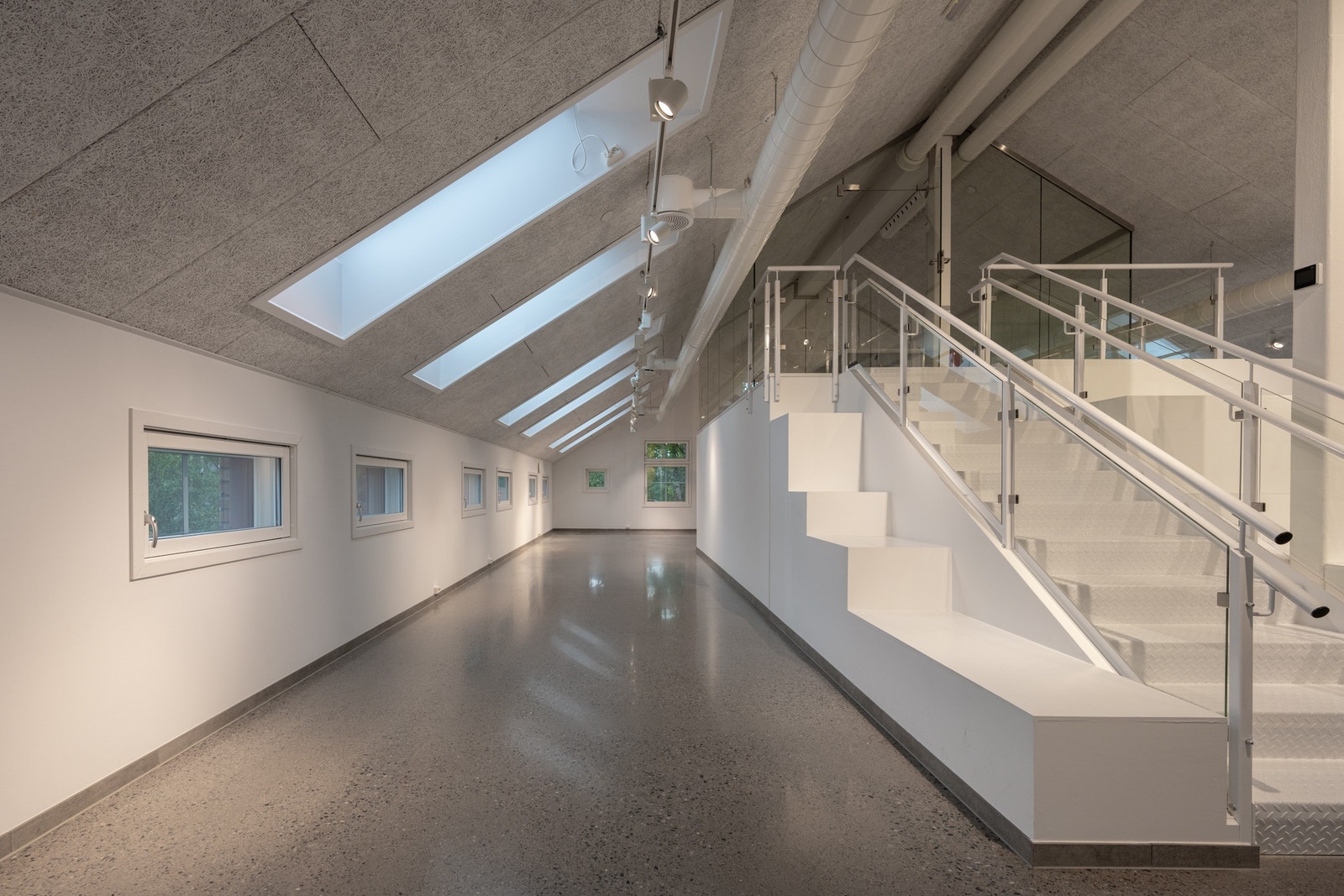 Lokale 2 - godt med dagslys i lokalet Galleribilde