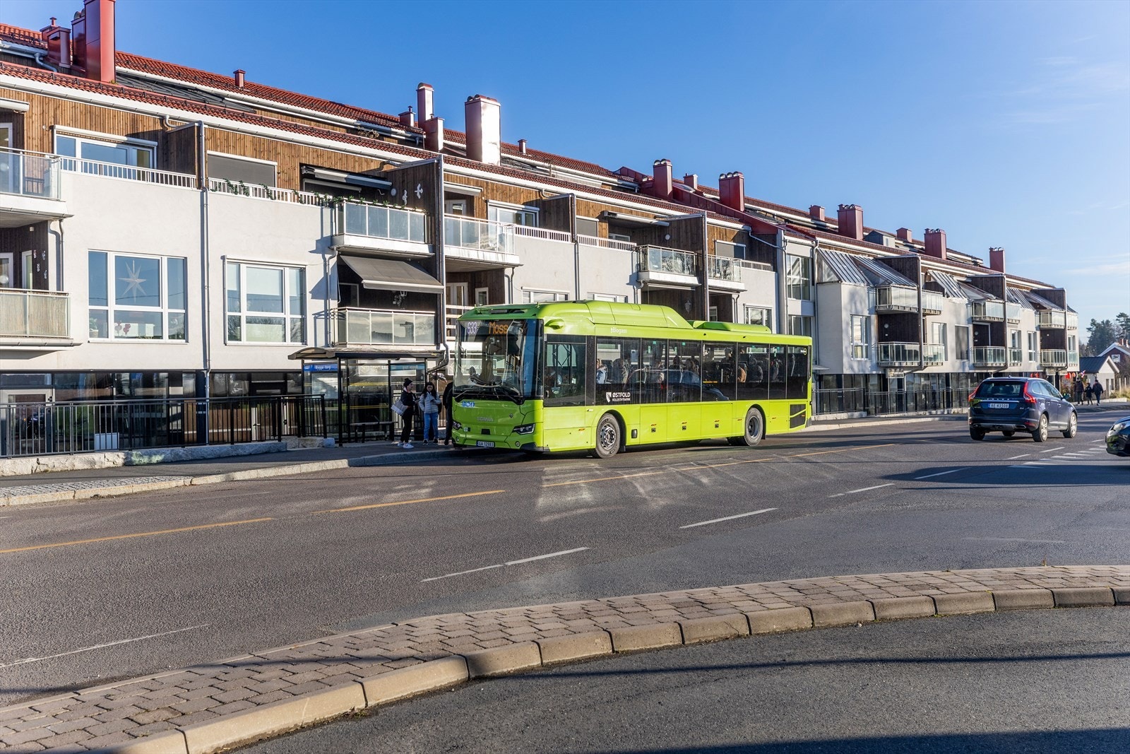 Bussholdeplass rett utenfor Galleribilde