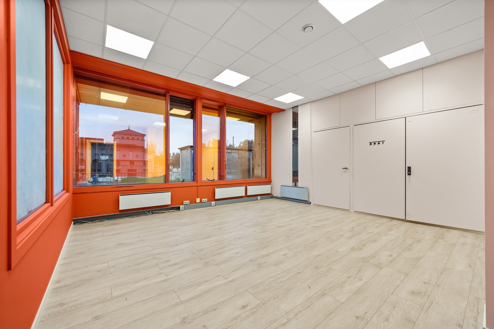 Husebybakken 28B Kontorlokale Galleribilde