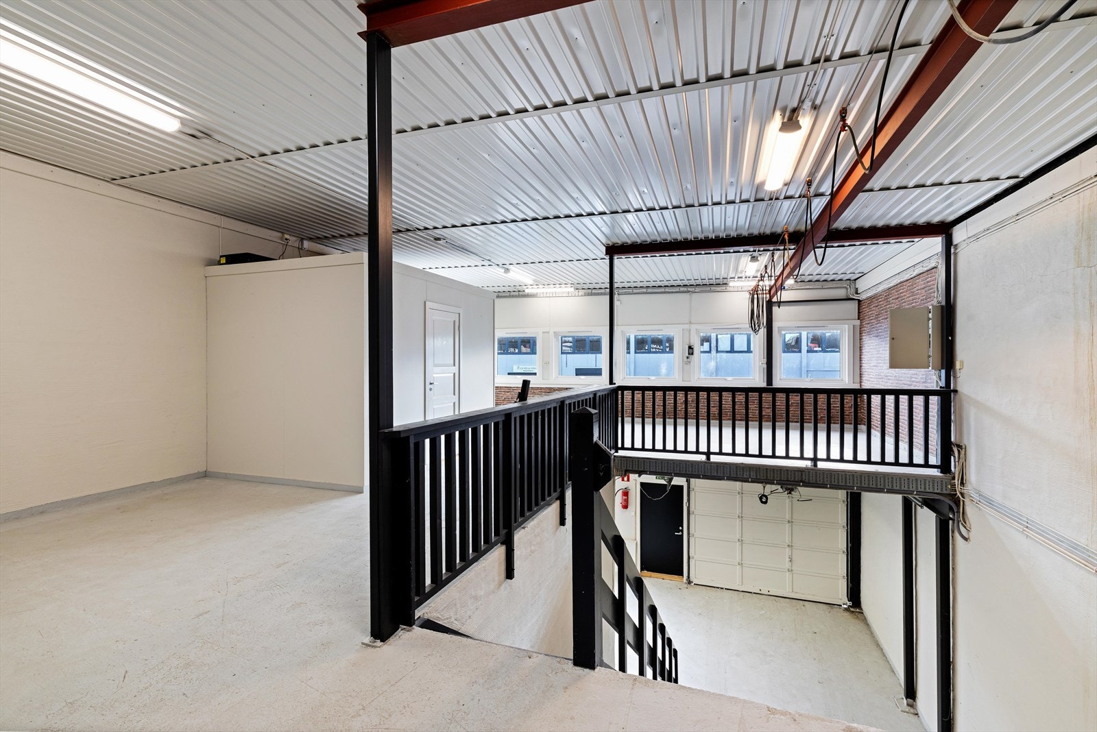 Trapp opp til 2 etasje Galleribilde